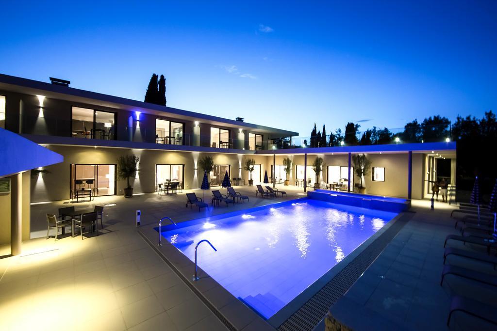 Seventeen Hotel Valbonne Buitenkant foto